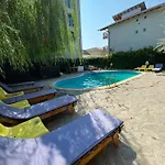 Eldoris Apartamento *